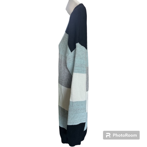 Color Block Mini Sweater Dress size medium - Picture 3 of 10
